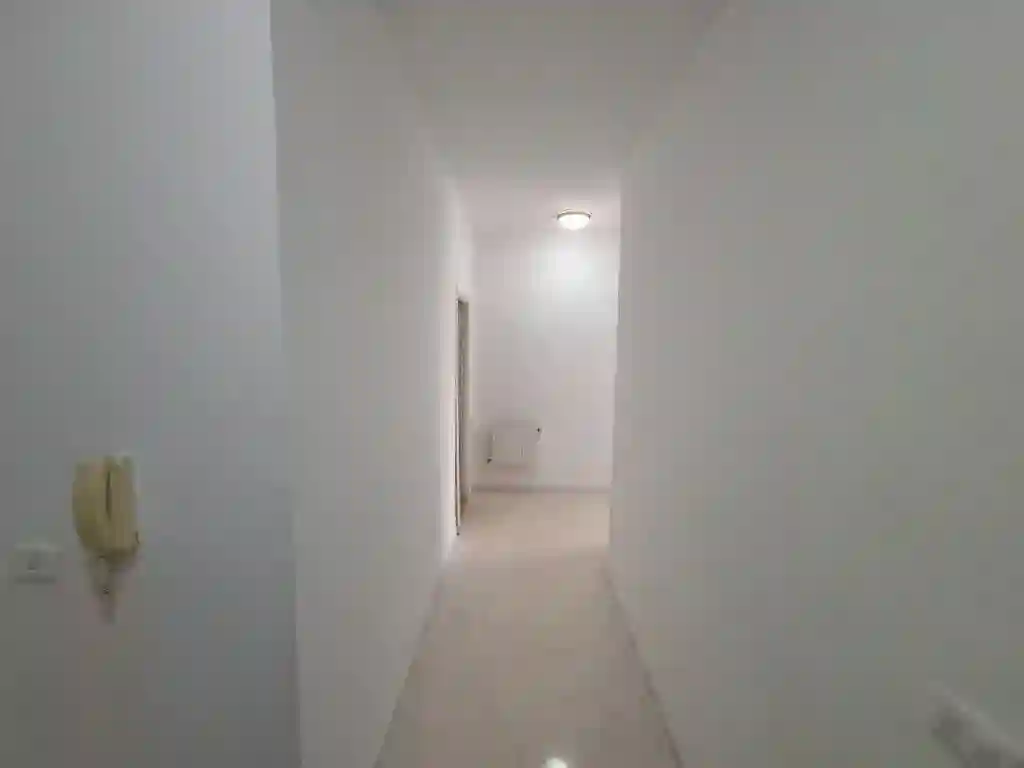 À Vendre à Mourouj 4 bel Appartement s+2 de 82 m² Dans une Rési - Vue 2