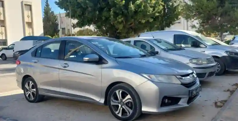 Honda City en Excellent État – Prête à Rouler ✨ - Vue 1