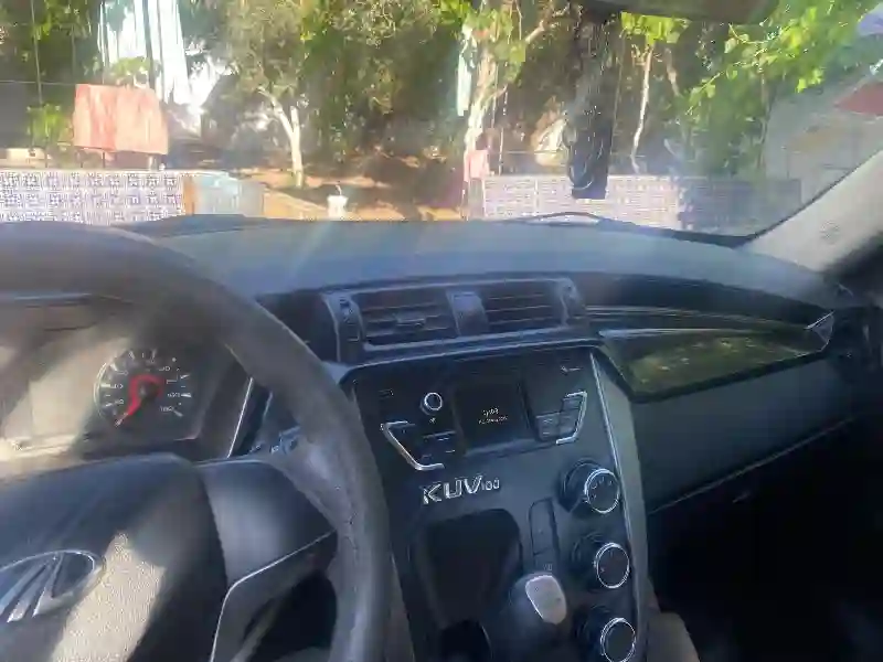 Mahindra KUV 100 Essence 2019