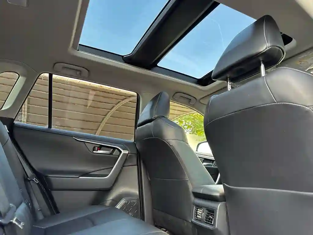 Toyota RAV 4 - Vue 2