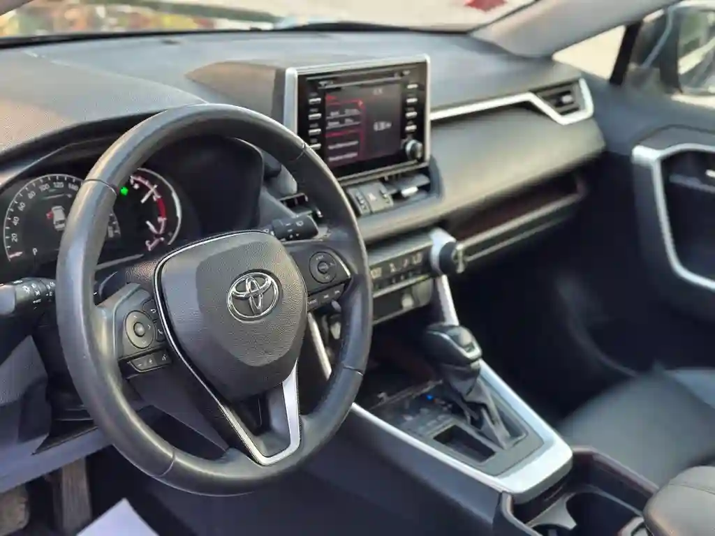 Toyota RAV 4 - Vue 4