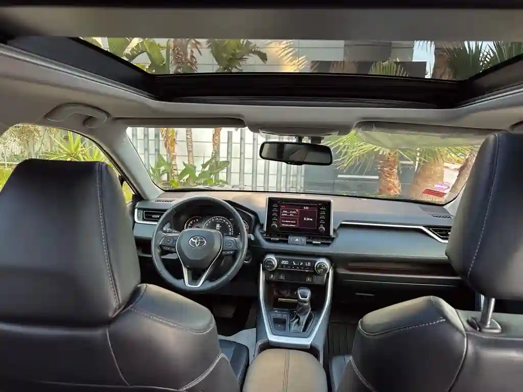 Toyota RAV 4 - Vue 8