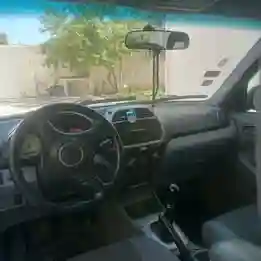 Toyota Rav 4 Essence - Vue 1