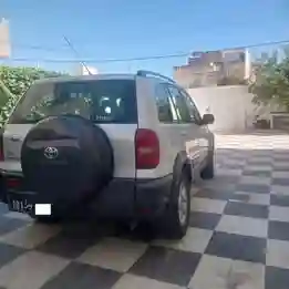 Toyota Rav 4 Essence - Vue 4