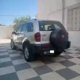 Toyota Rav 4 Essence - Vue 6