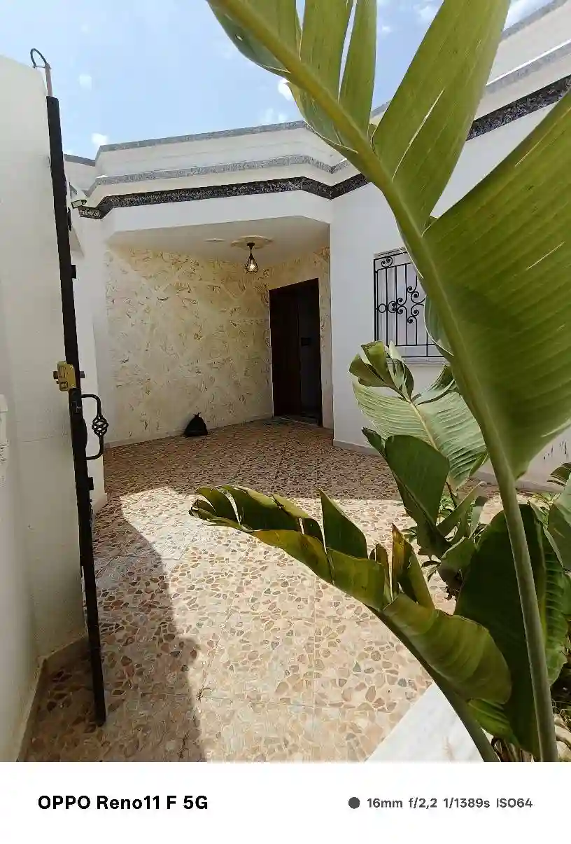 Blle Maison au Centre Ville Elhaouaria à El Haouaria - Vue 3