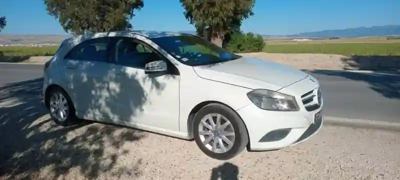 Mercedes Classe A Essence 2014 - Vue 8