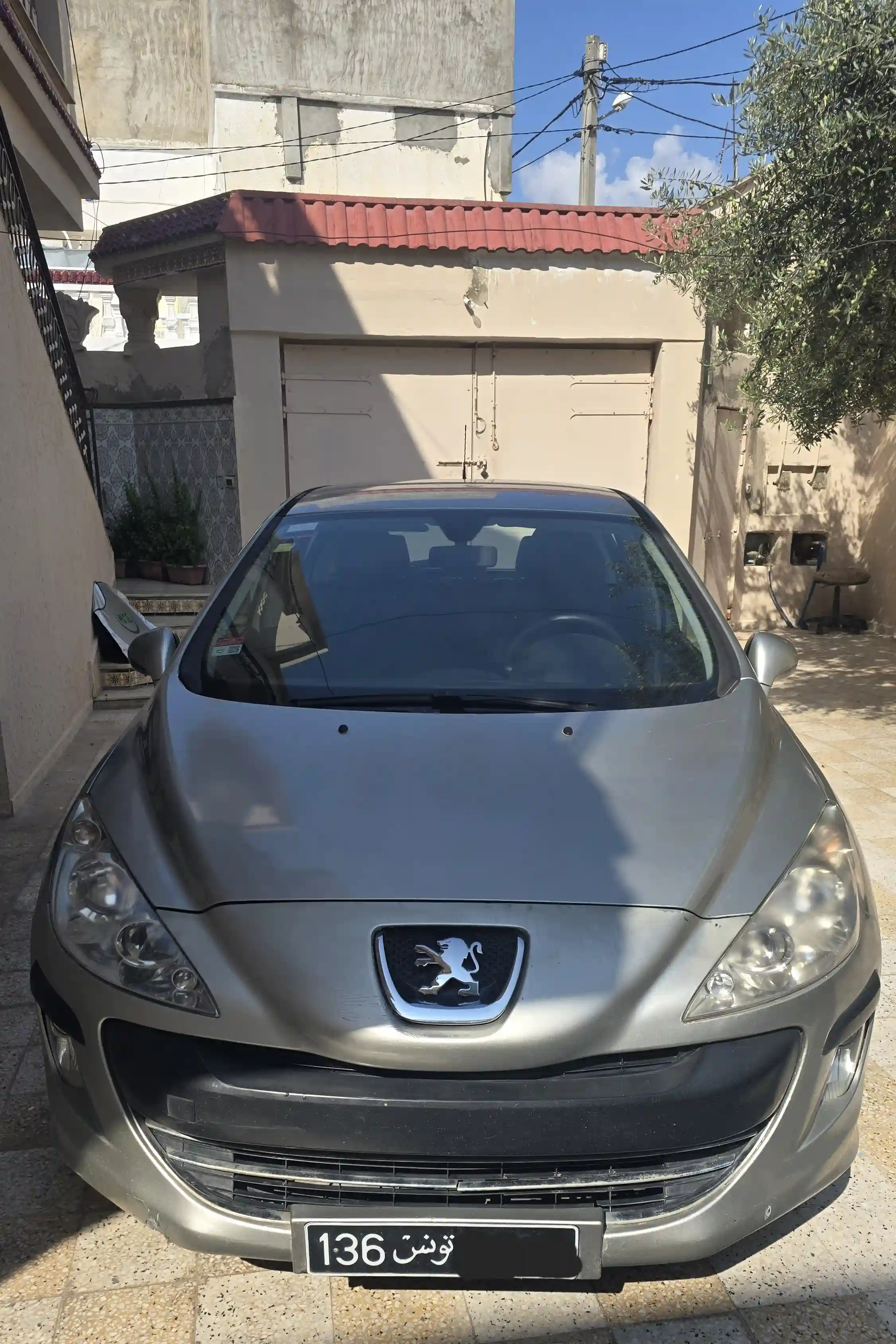 Peugeot 308 - Vue 1