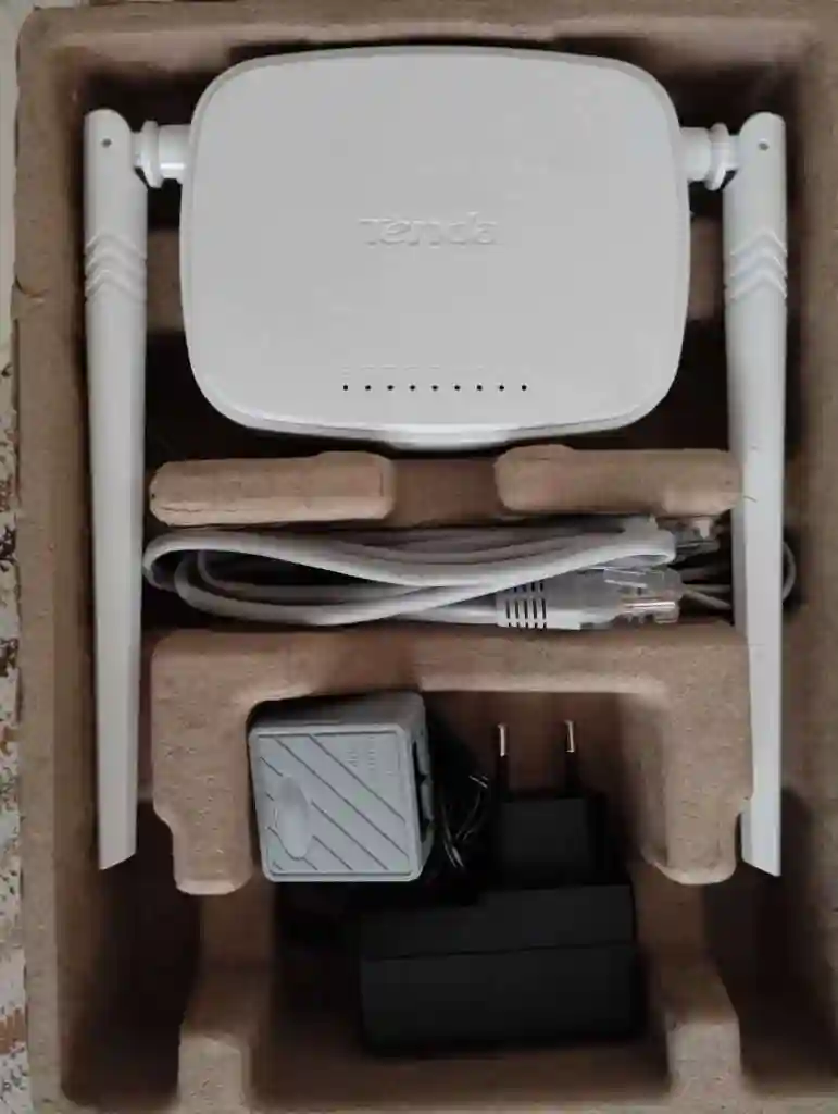 Router Modem Tenda - Vue 3