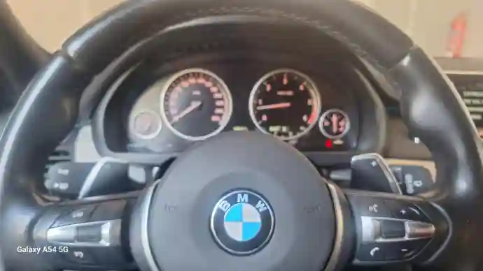 BMW X5 F15 Xdrive30da - Vue 3