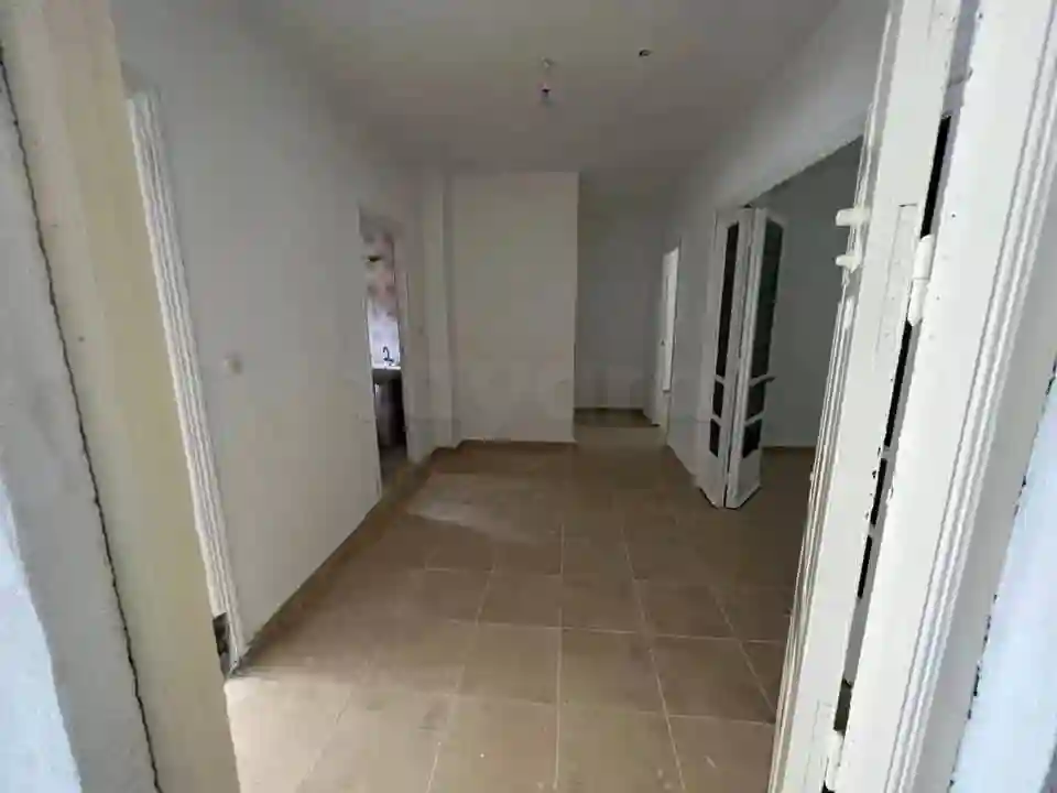 Hall Plus 3 à Ariana - Vue 1