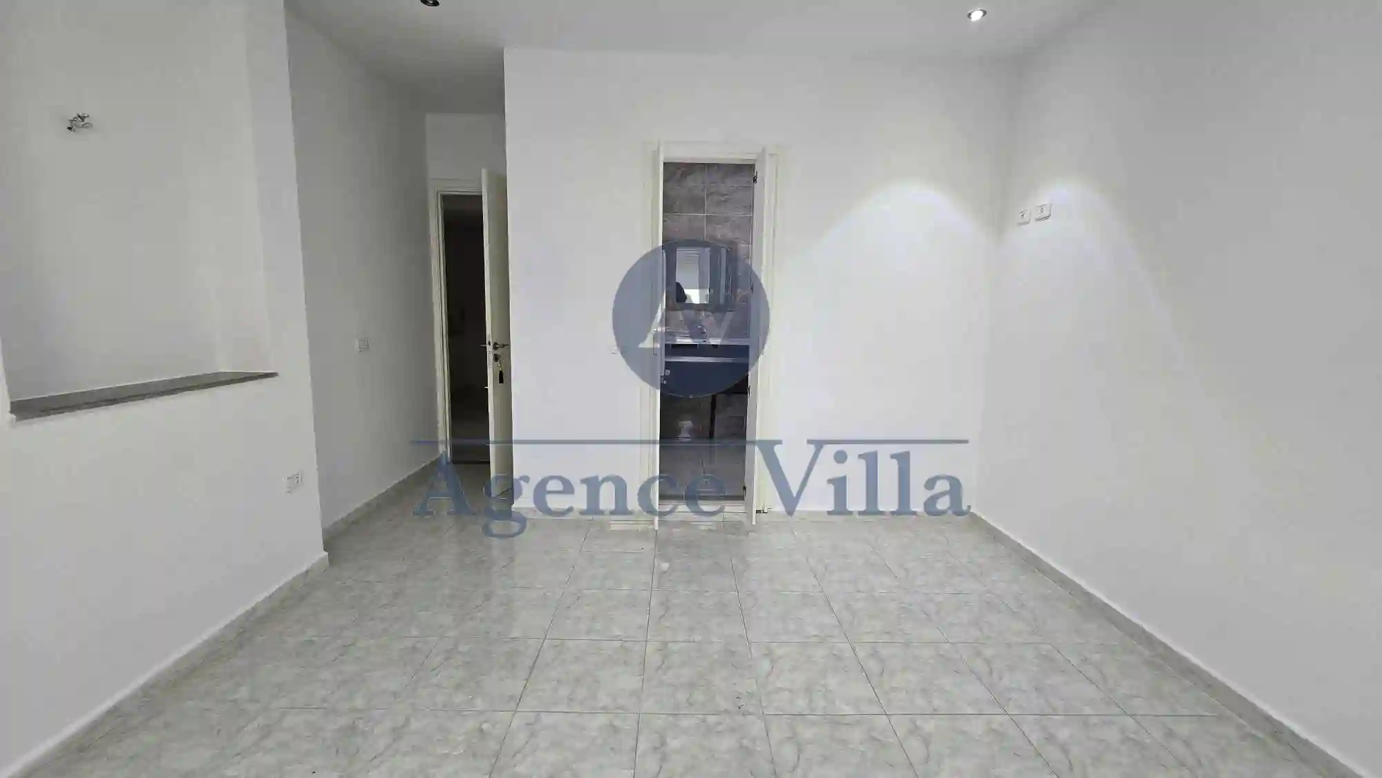 Une Villa à la Soukra Avec Jardin à Chotrana 3 - Vue 2