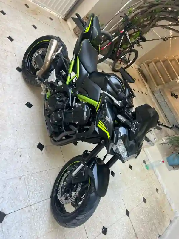 Z900 - Modèle 2023 à Vendre - Vue 1