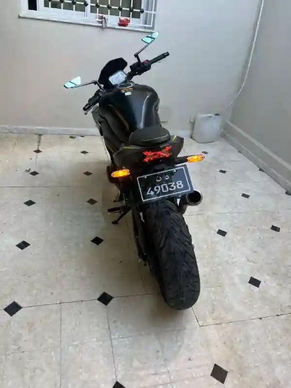 Z900 - Modèle 2023 à Vendre - Vue 2