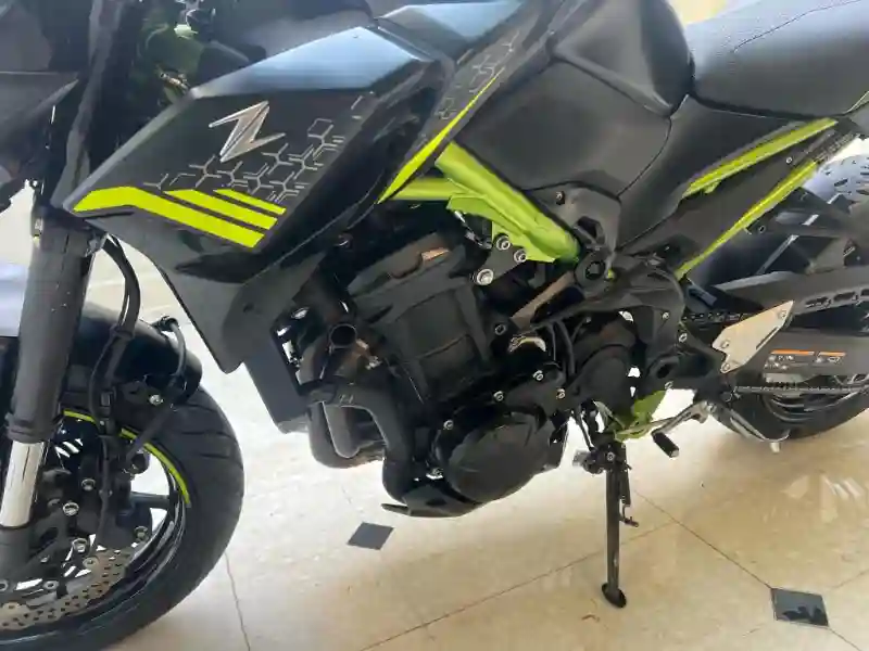 Z900 - Modèle 2023 à Vendre - Vue 7