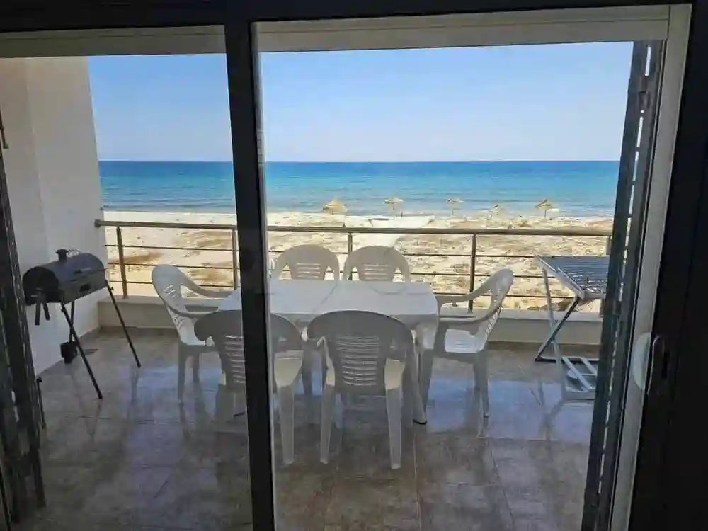 des Villa Avecpiscine et des Maison a Louer a Kelibia - Vue 2