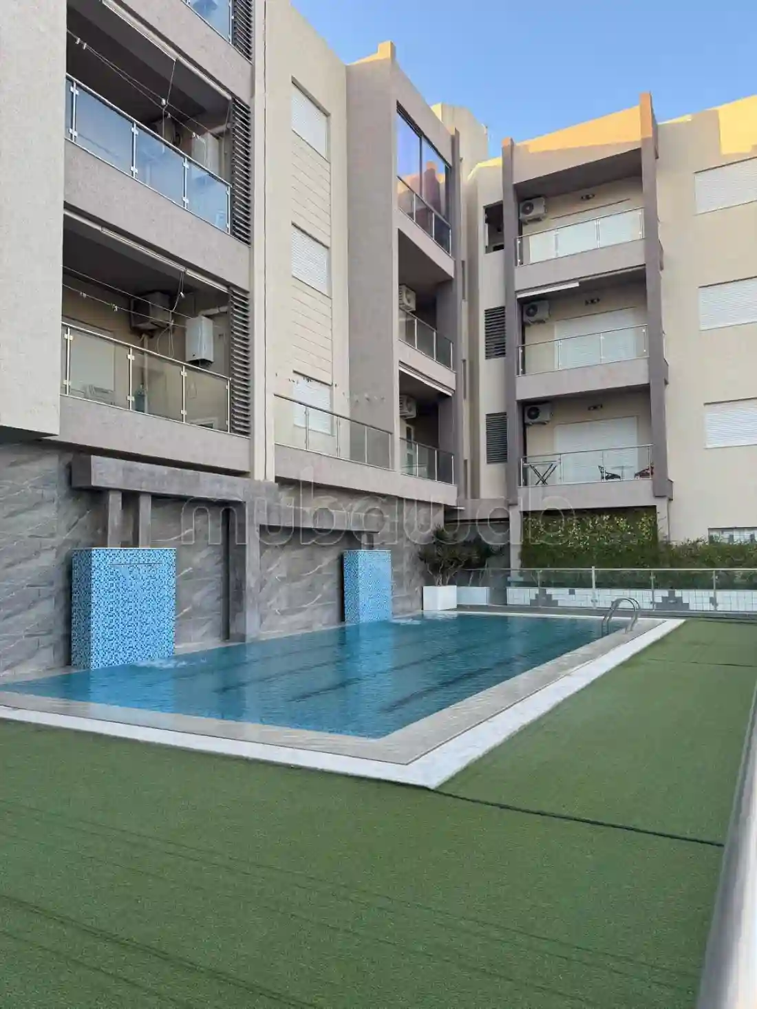 Location Estivale Un Superbe Appartement s2 - Vue 1