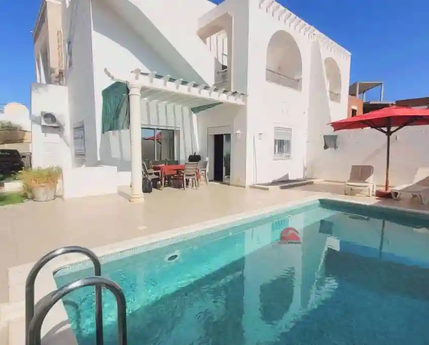 Villa Avec Piscine à la Zone Touristique Midoun - réf L766 - Vue 1