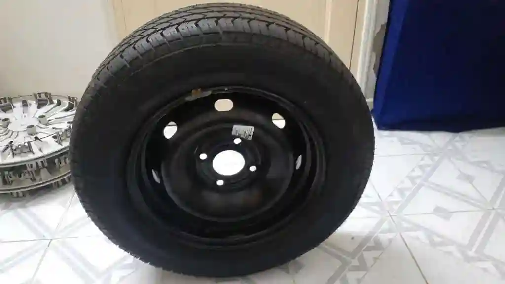 Roue de Secours par 14 Neuve réf 1856514 - Vue 2