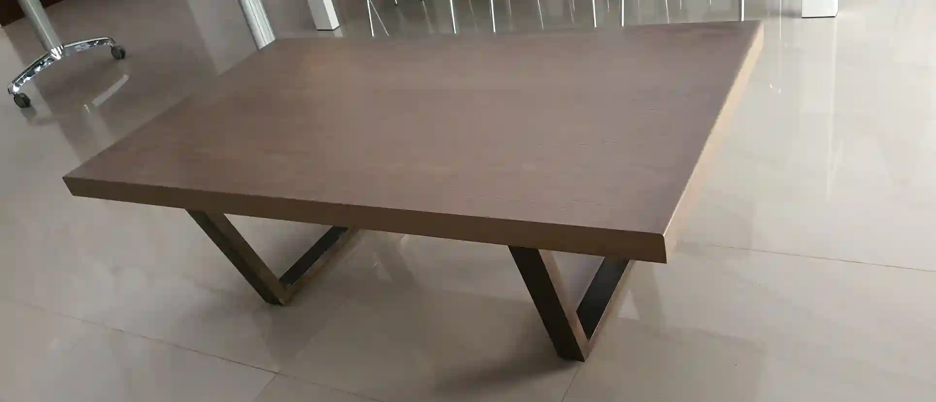 Table Basse et Meubles Bois Massif Divers à Ariana Ville - Vue 2