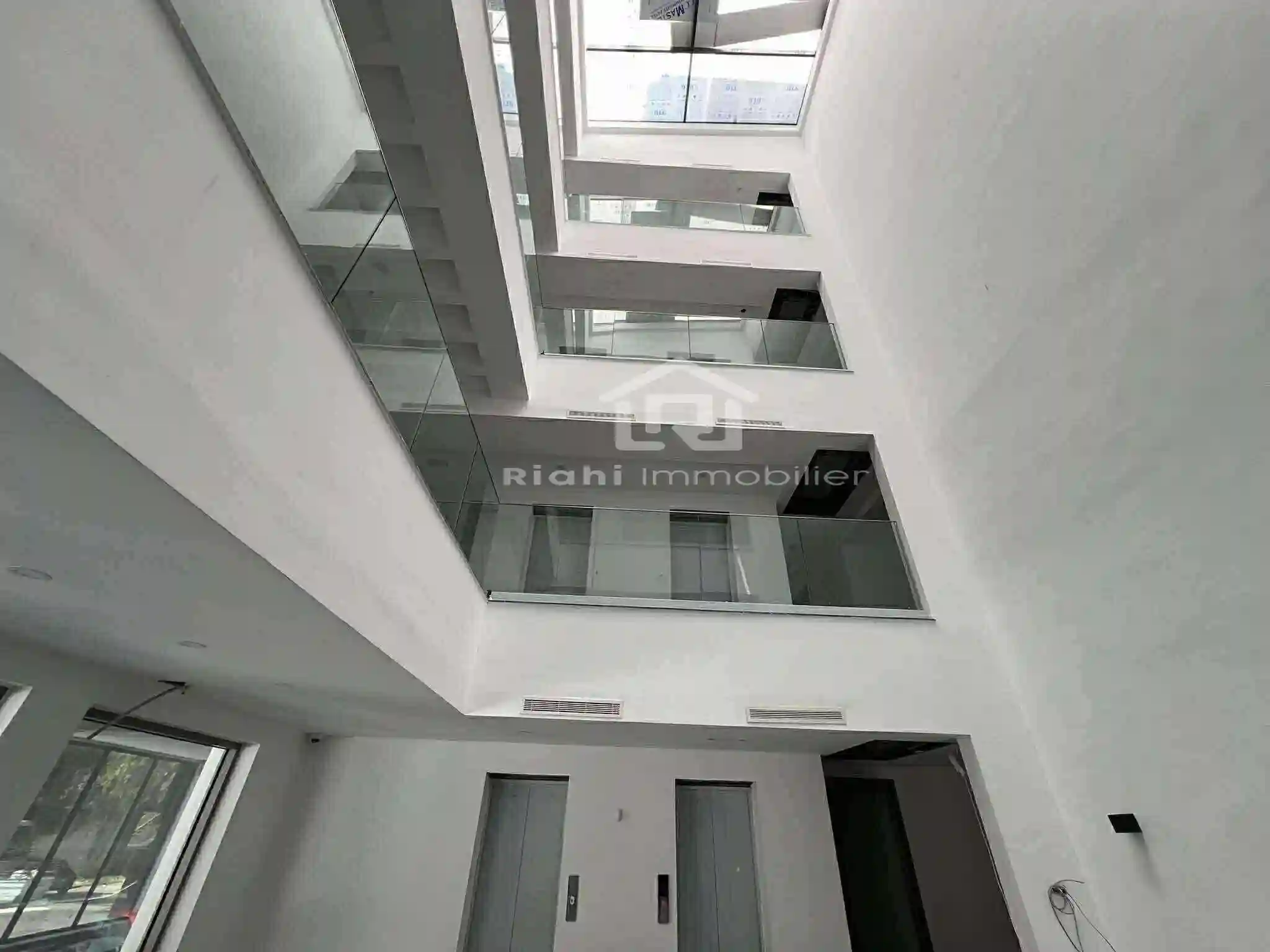 Appartement H+1hst - Vue 1