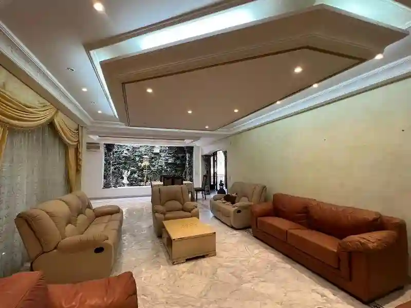 V482 Villa Royale Villa Mahrsi d à Cite El Mahrsi 1 - Vue 3