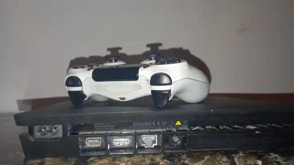Ps4 Slim Bonne Occasion Avec Manette - Vue 2