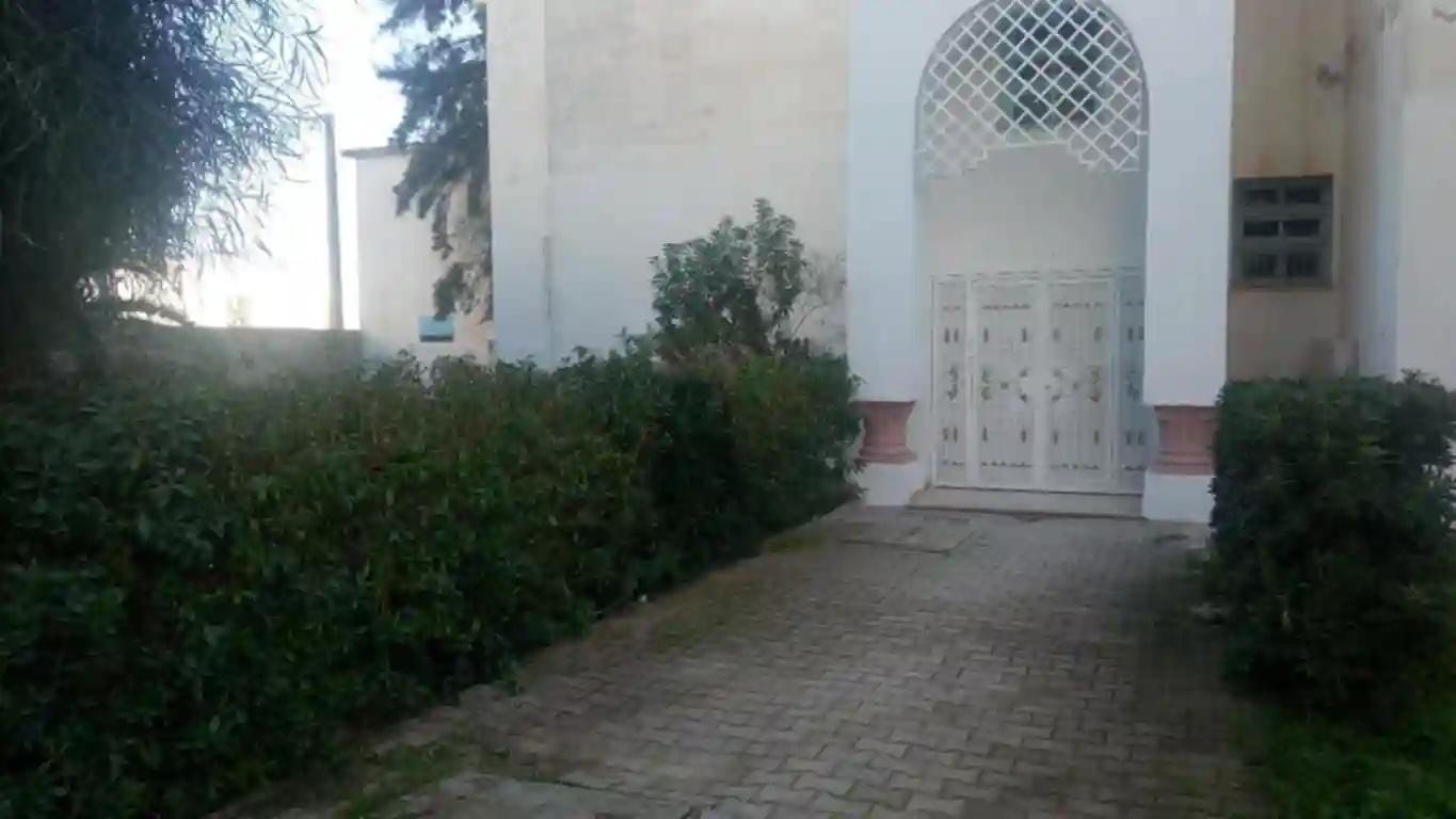 Un Appartement s2 à Borj Louzir - Vue 1