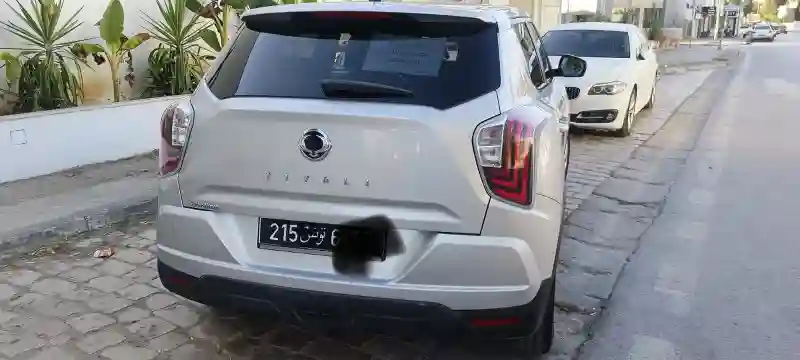 Ssangyong Tivoli Essence 2020 - Vue 5