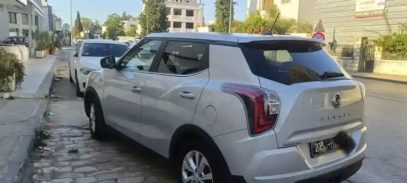 Ssangyong Tivoli Essence 2020 - Vue 6