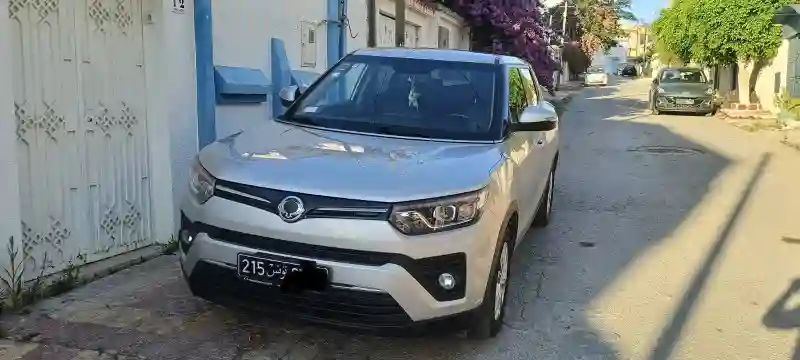 Ssangyong Tivoli Essence 2020 - Vue 9