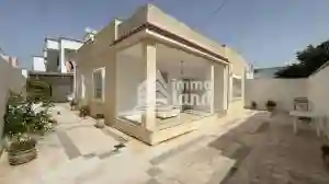 Villa Plain Pied de 272m2 Terrain à Cite El Ghazala 1 - Vue 2