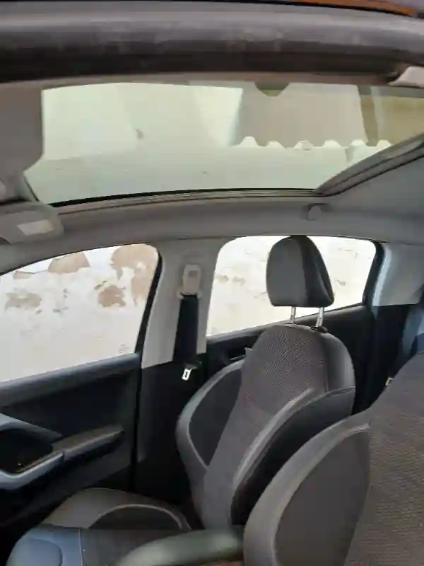 Peugeot 208 Essence 2018 - Vue 5