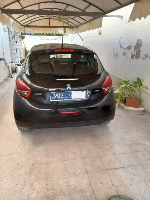 Peugeot 208 Essence 2018 - Vue 6