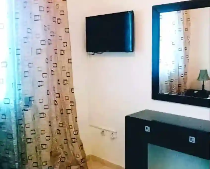 Apt s+1 Meublé Pour Étranger Ennasr2 - Vue 5