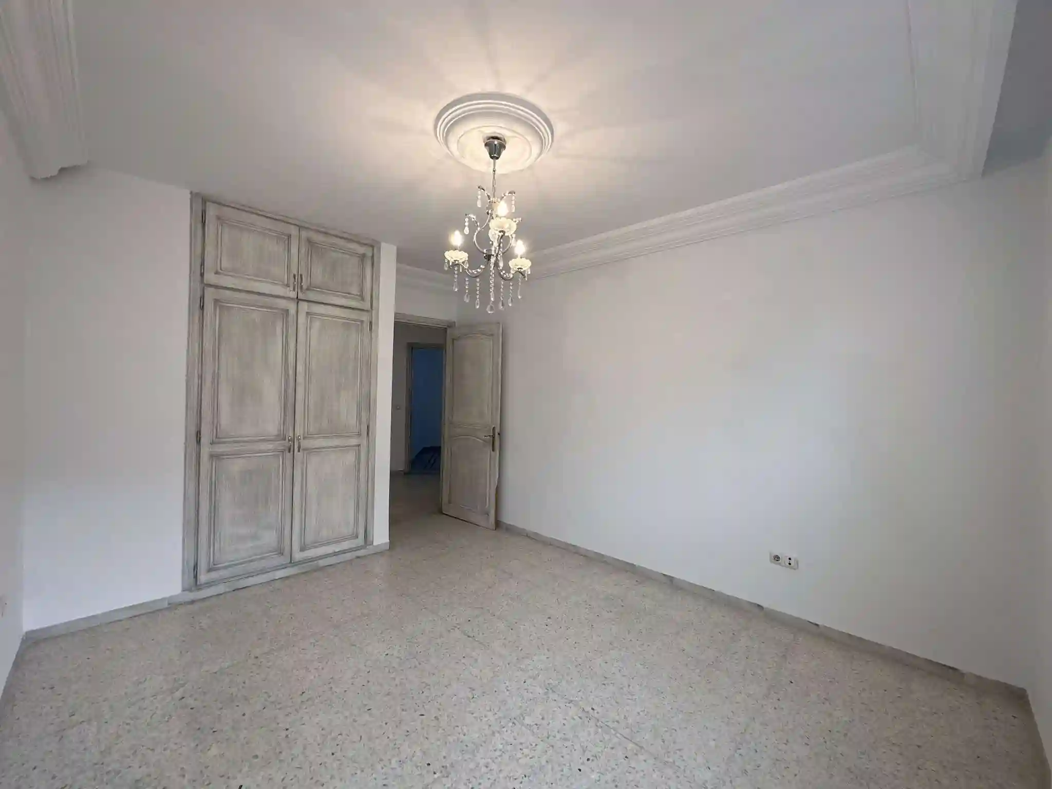 Appart s3 à Ennasr 2 Hedi Nouira à Cite Ennasr 2 - Vue 4