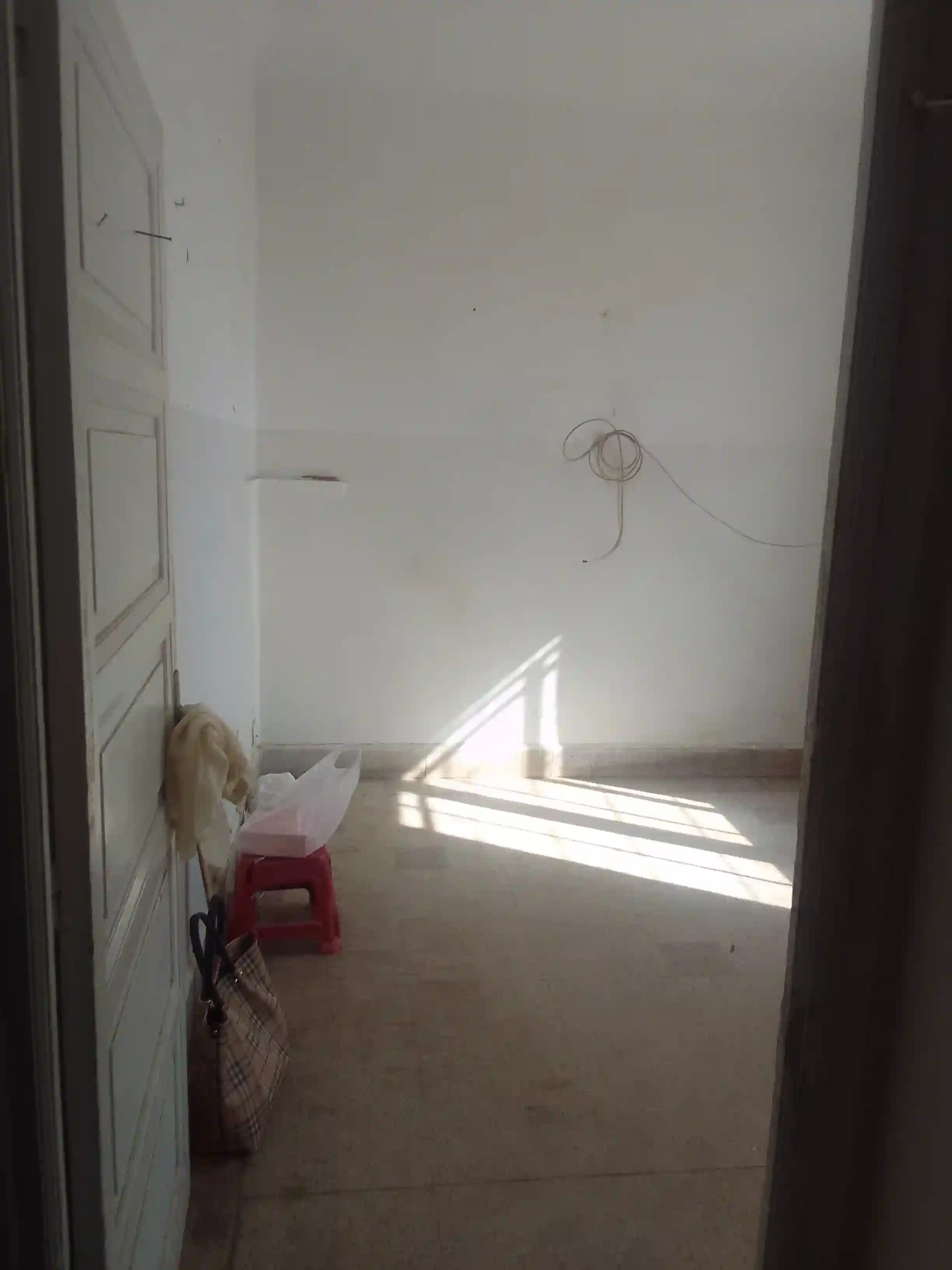 Petit Appartement au Centre Ville 4eme Étage à Sfax