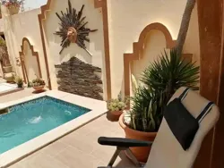 Villa Avec Piscine Style Arabe Moderne à Kelibia
