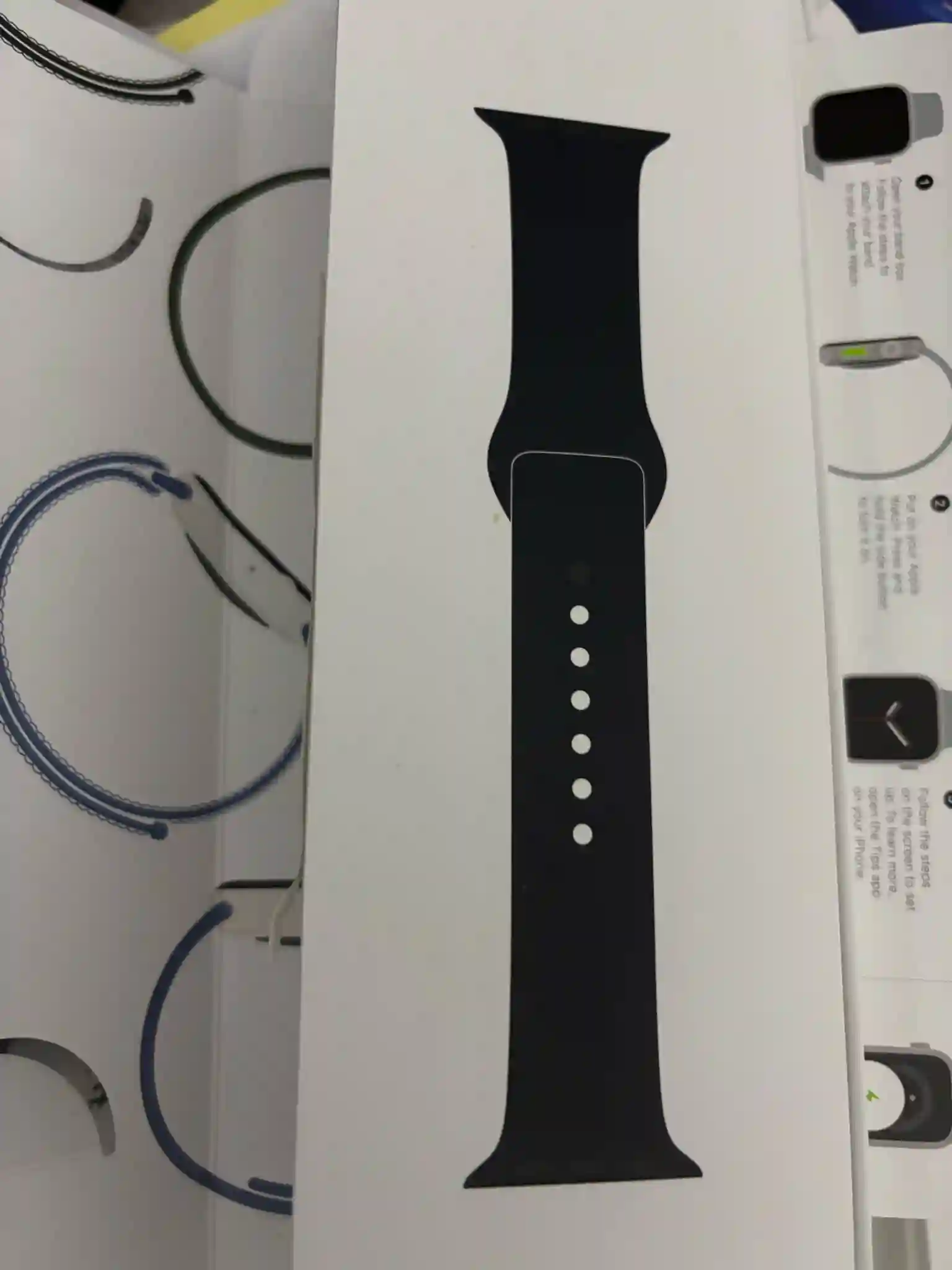 Apple Watch Series 8 Dans L'emballage à Ain Zaghouan - Vue 3
