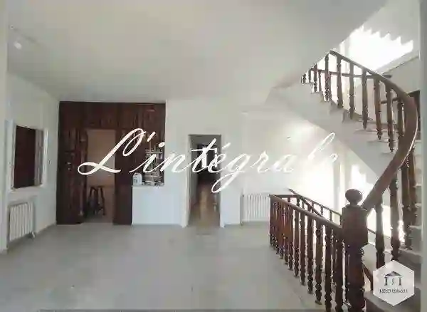 Grande Villa s6 Avec Grand Jardin à El Manar 1