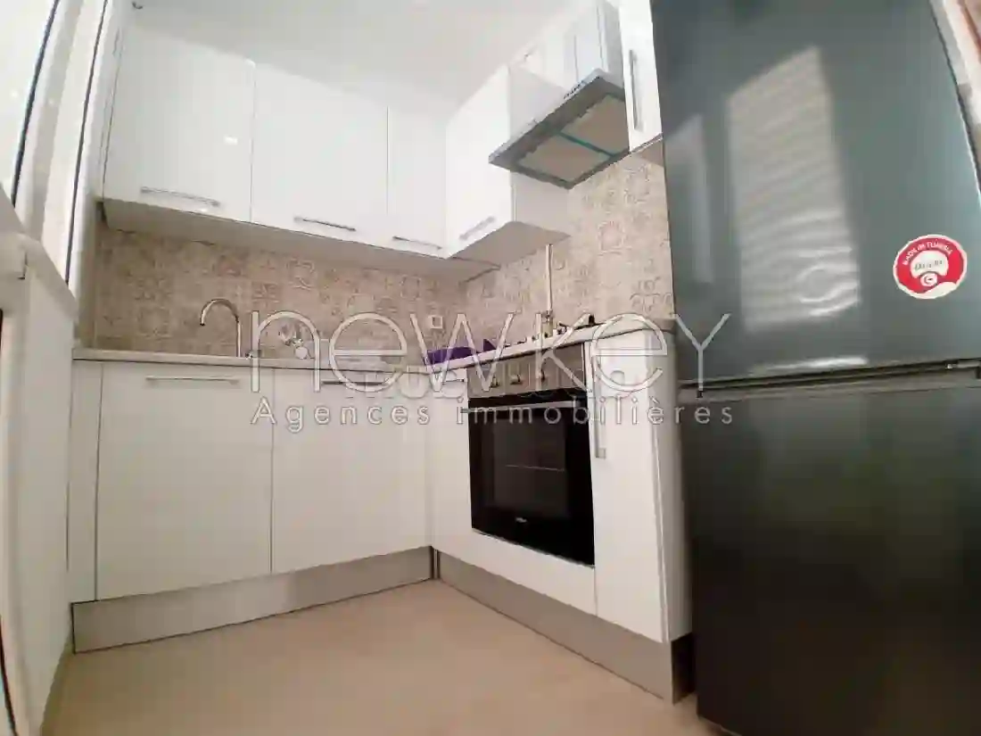 Un Appartement S1 Meublé Près du Parc à La Soukra