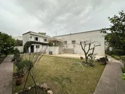 Villa Avec Jardin sur un Terrain de 800 à Ariana à Ariana