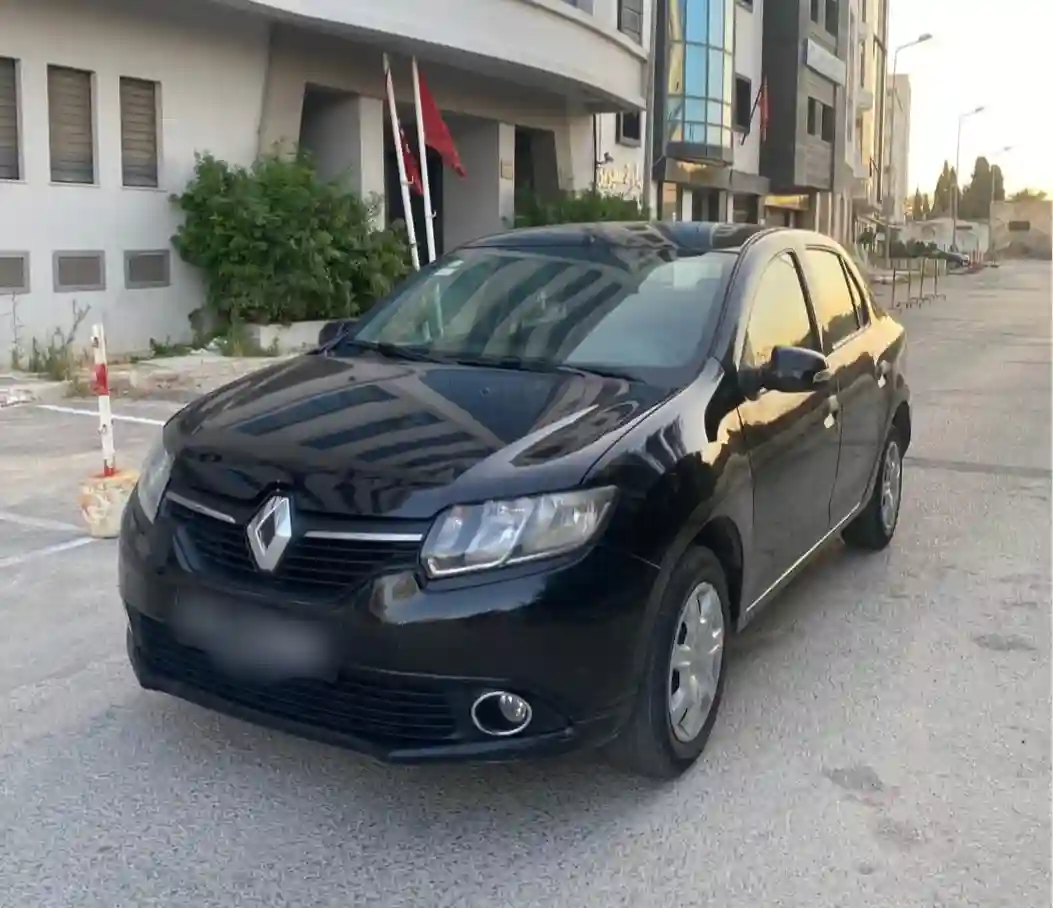 Renault Symbole 2 à Berge Du Lac - Vue 1