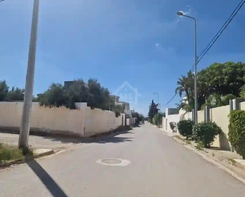 Terrain Constructible de 250 m² à Mrezga à Vendre 51355351