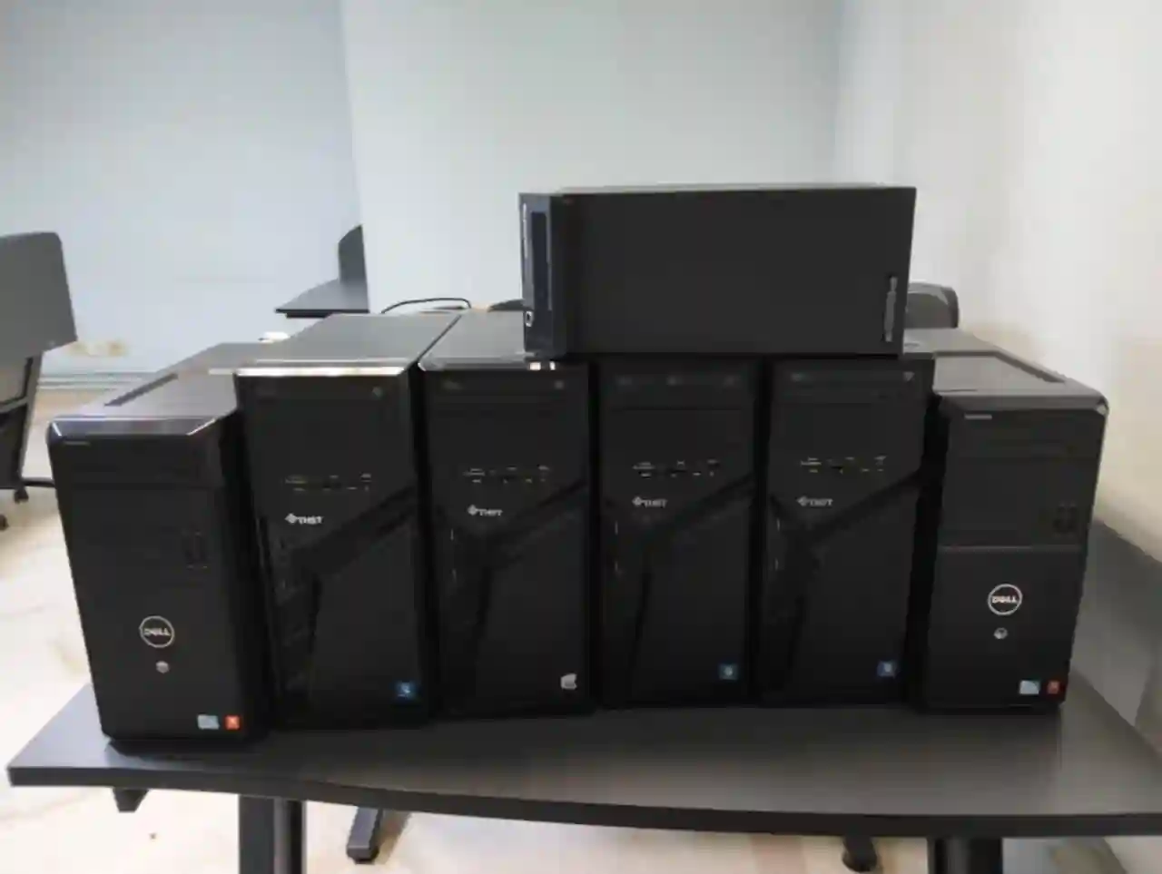 Matériel de Bureau et Informatique à La Soukra - Vue 3