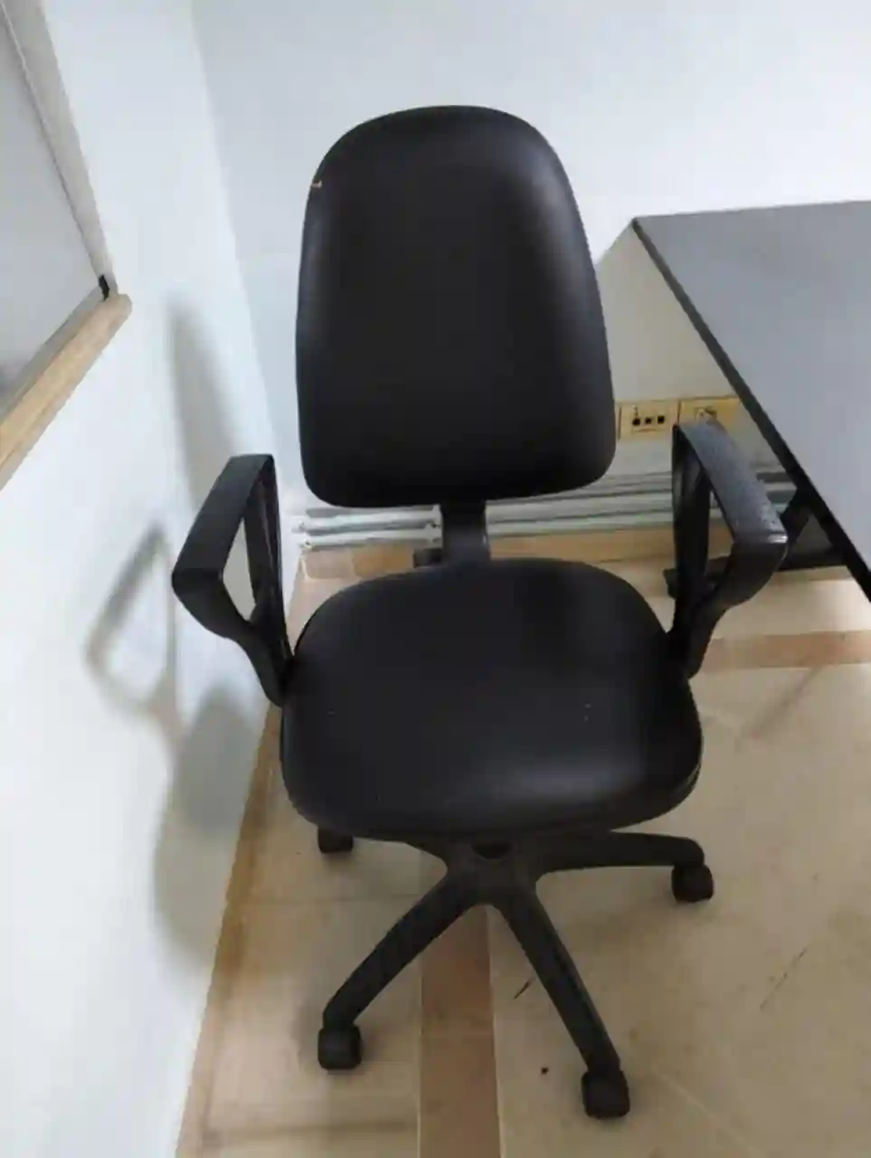 Matériel de Bureau et Informatique à La Soukra - Vue 4