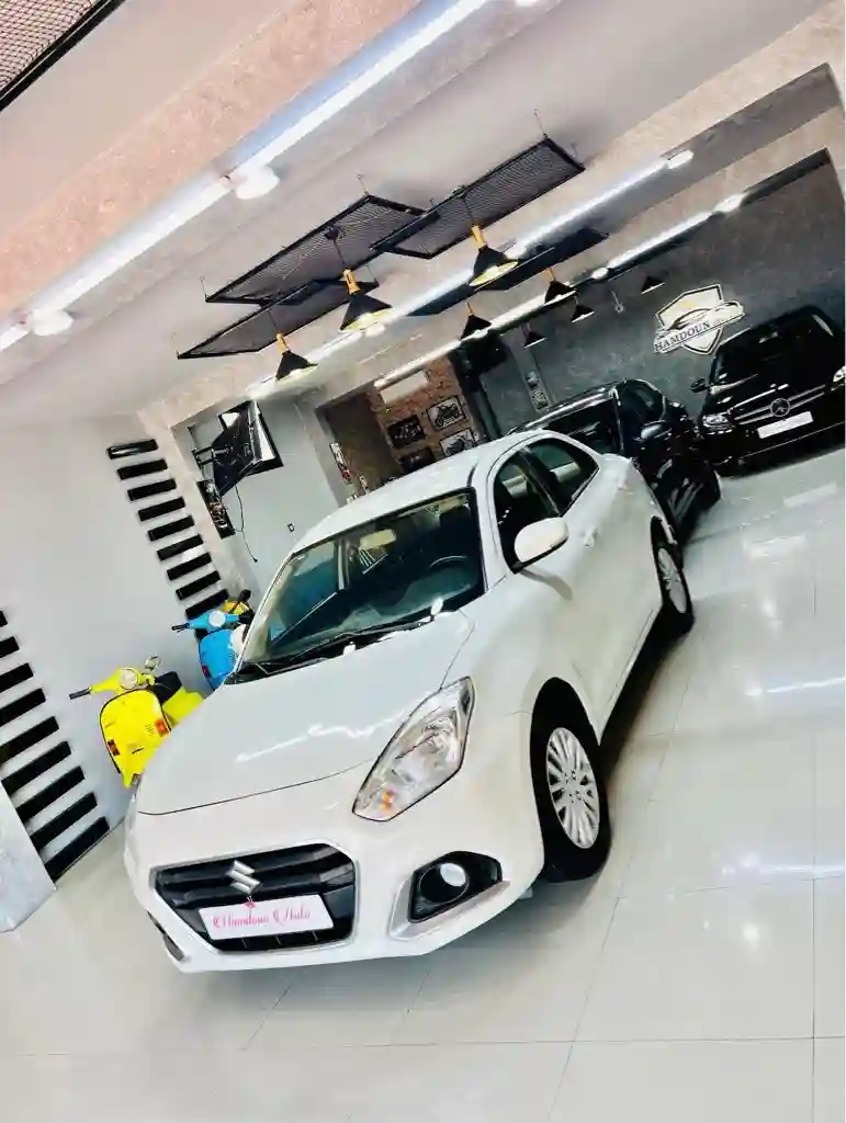 Suzuki Dzire - Vue 5