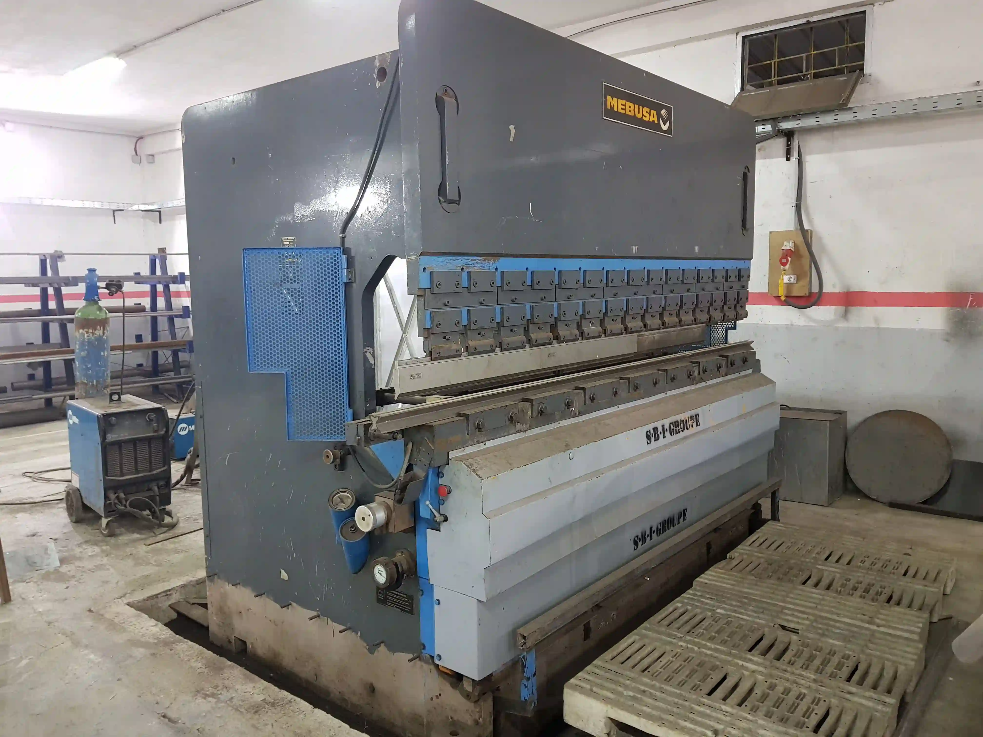 Plieuse Guillotine à El Hrairia