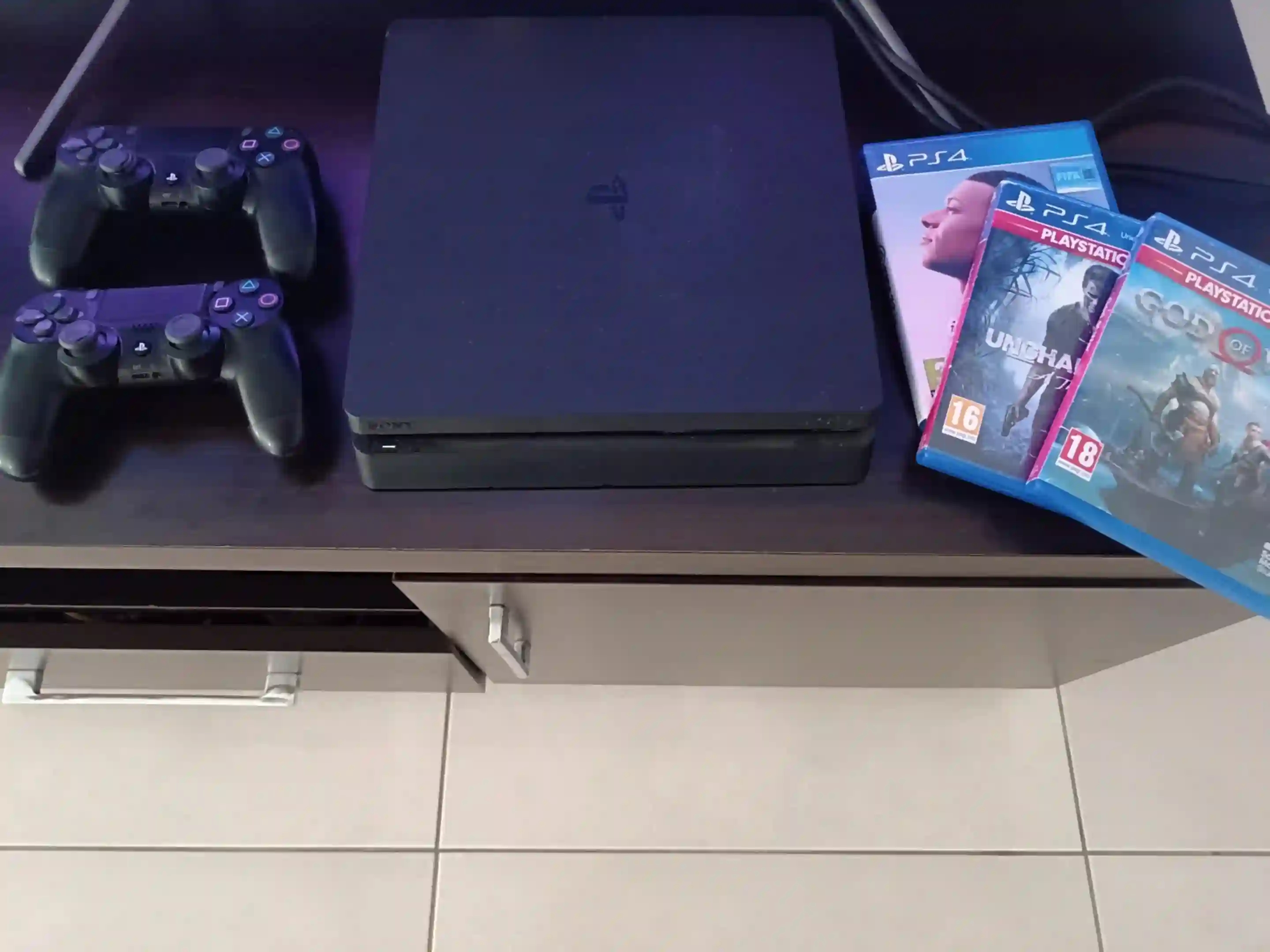 ps4 Slim
