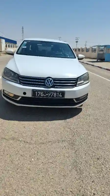 Volkswagen Passat Essence 2015 - Vue 5